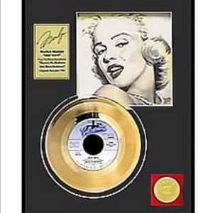 Marilyn Monroe 14k gold plated record.  Heat Wave.